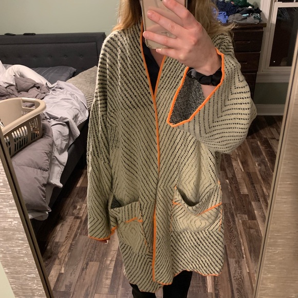 MAXSPORT cardigan size large NWT! - Picture 6 of 7